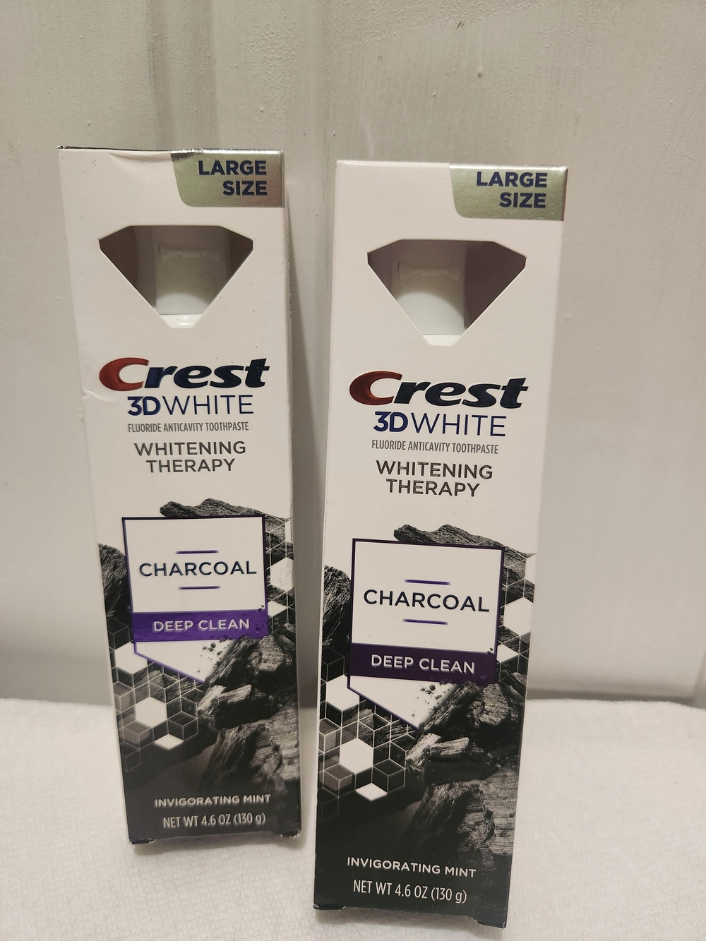 Crest 3D White Charcoal
